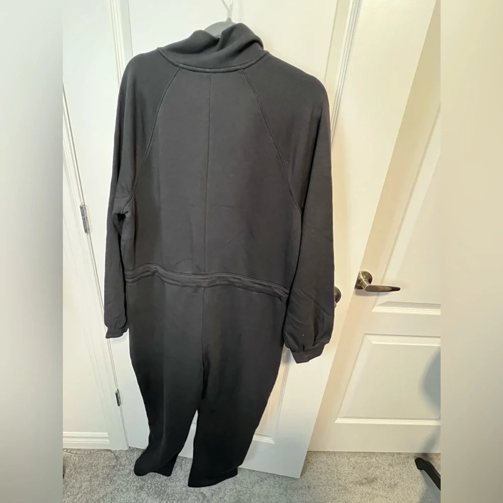 Universal Threads | Long Sleeve Black Fleece Jumpsuit | Size L - Picture 5 of 8